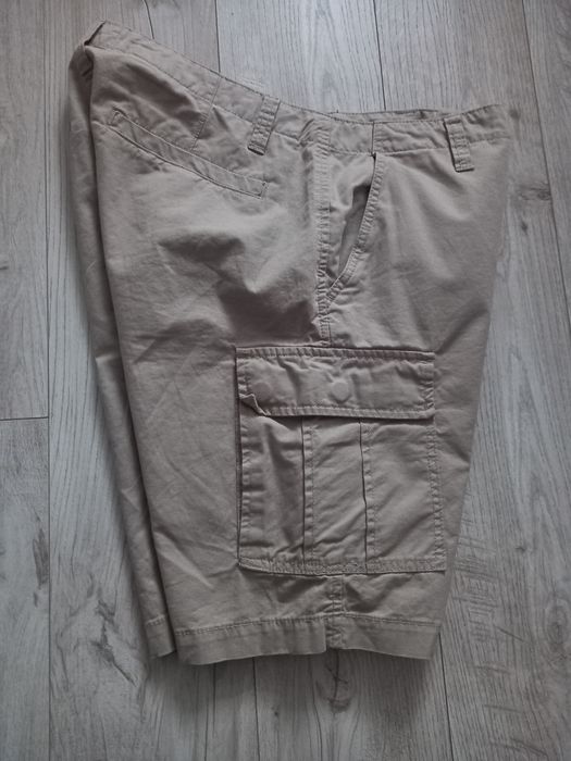 Продам шорты Weekend Offender