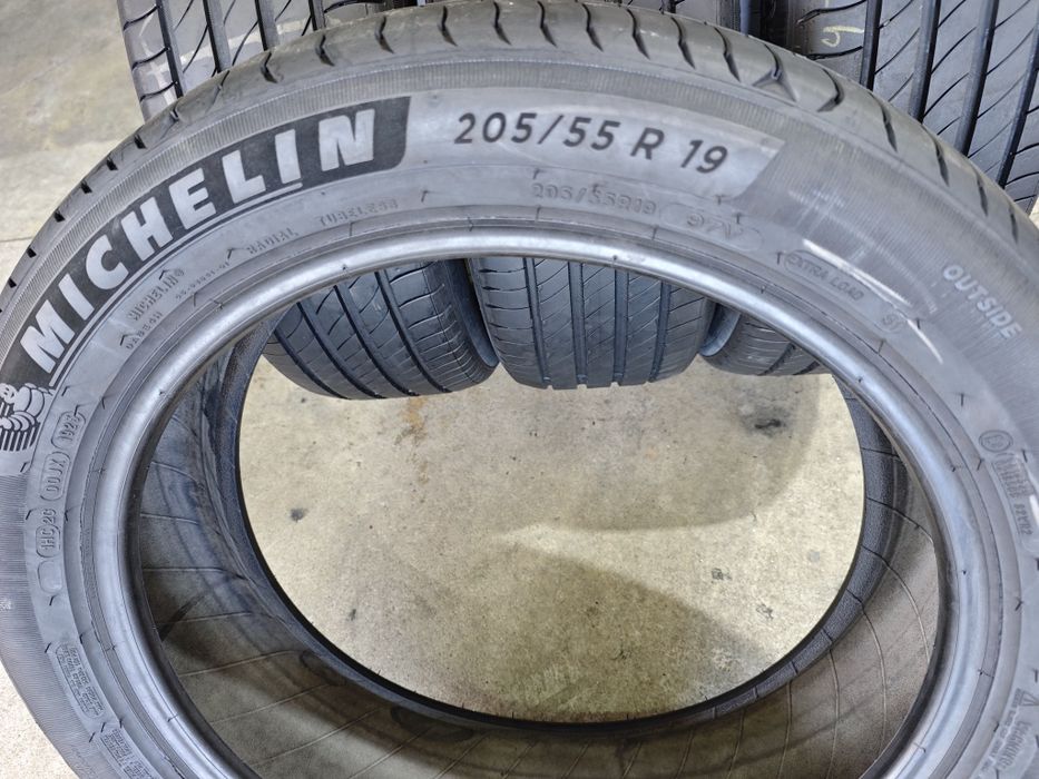 205/55/19 Michelin
