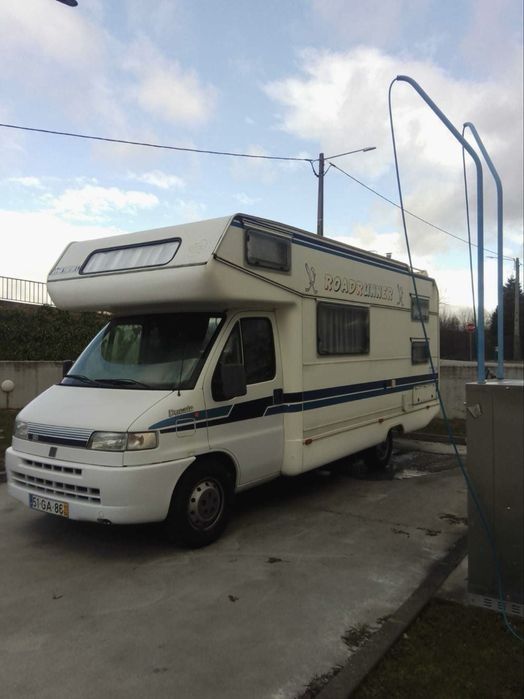 Autocaravana Fiat Ducato 2.5 (Capucine + Beliche + 2 mesas) Ar Condicionado