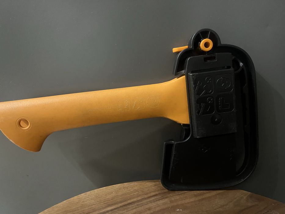 Топор Fiskars X5 туристический