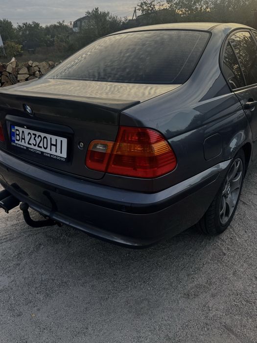 Продаж бмв е 46 2003 рік на автоматі