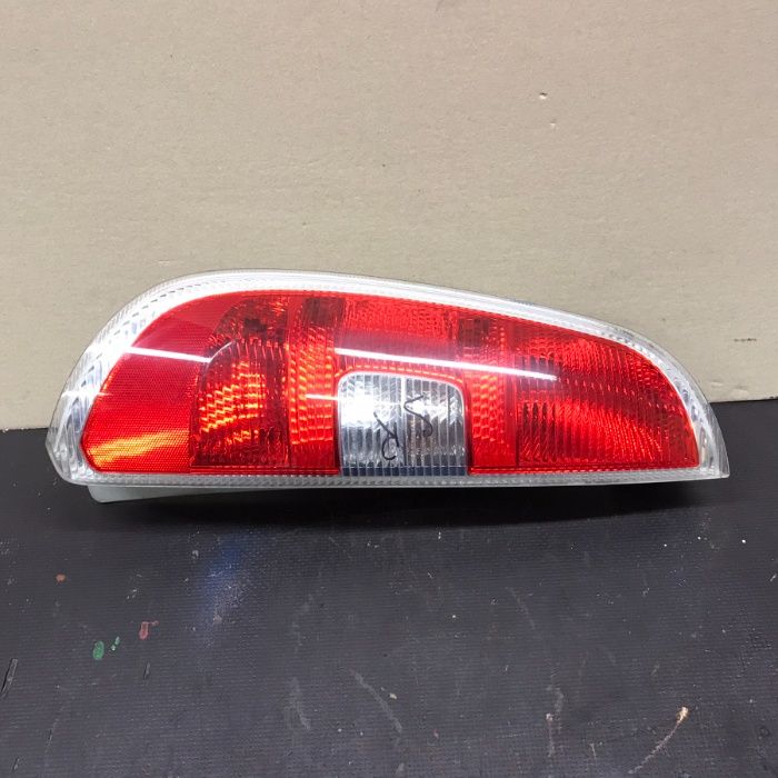 Фонарь Skoda Roomster фанарь Praktik  Шкода румстер Стоп фара