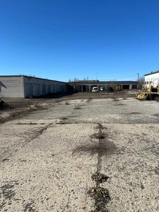 Здається база промислового підприємства