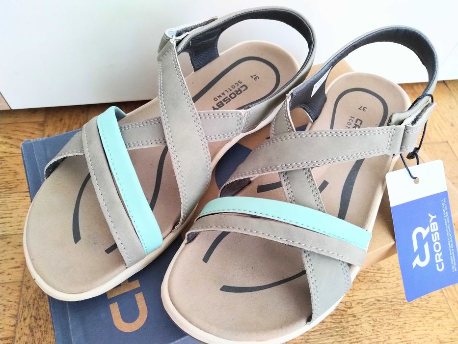 Nowe sandały Crosby