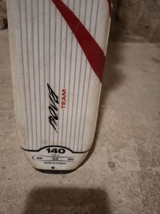 Sprzedam narty 140 cm