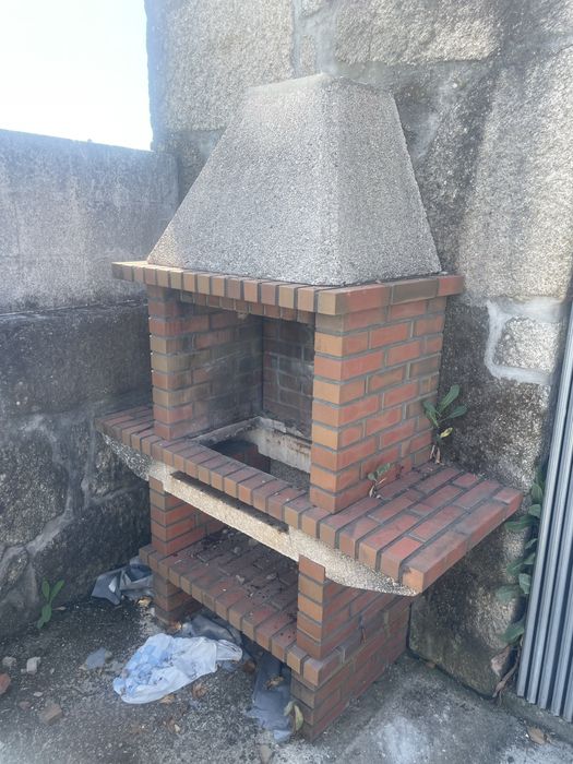Churrasqueira em bom estado