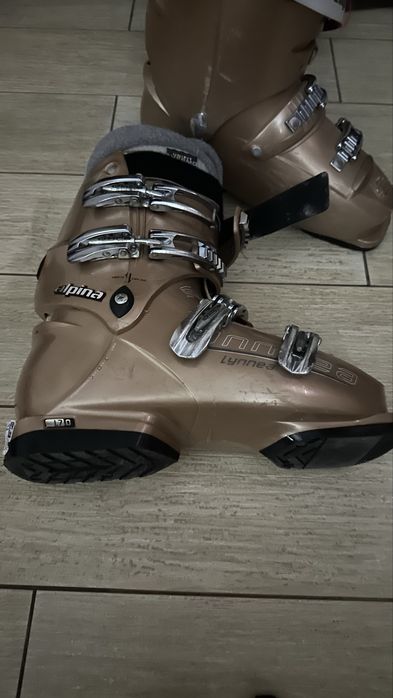 Лижні черевики Alpina