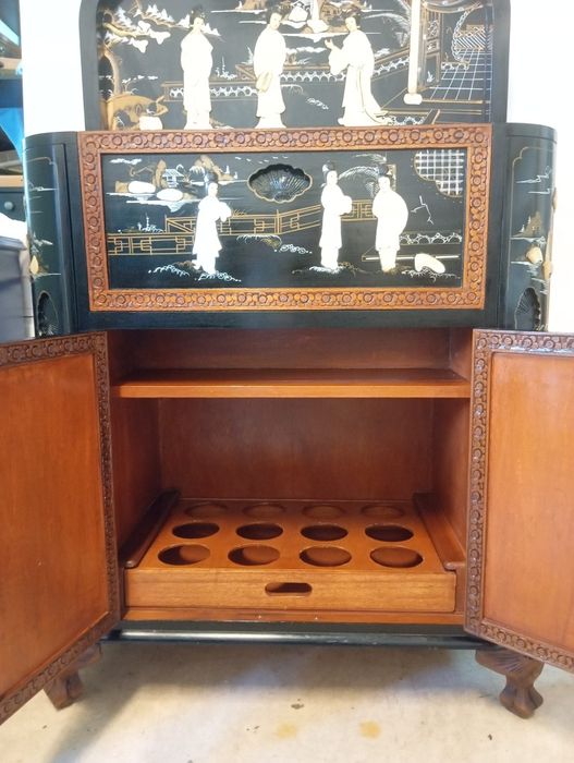 Móvel bar Chinês vintage