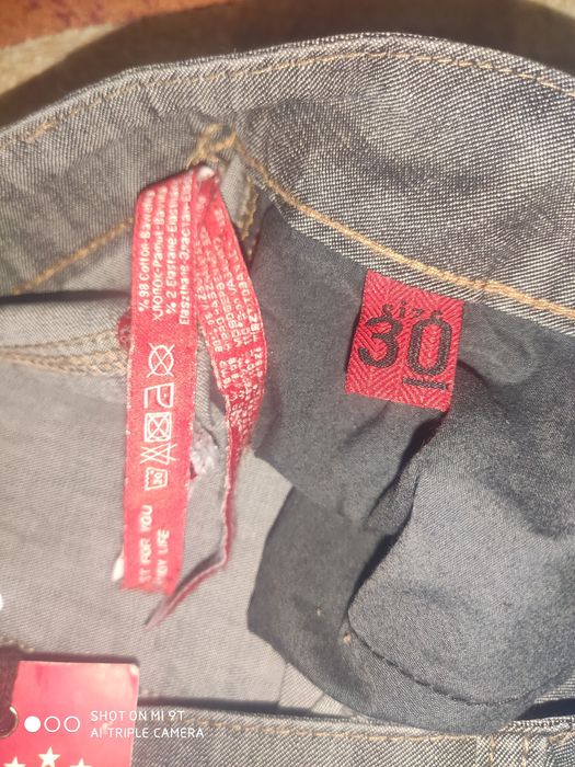 Джинси жіночі розмір 30