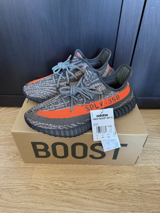 Adidas YEEZY Boost 350 V2 Carbon Beluga 41 1/3