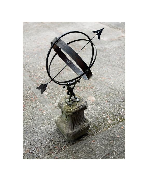 Zabytkowy armilarny zegar słoneczny do ogrodu / domu