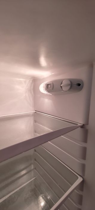 Frigorífico Whirlpool WTE2511A+W – Bom estado, com sinais de uso