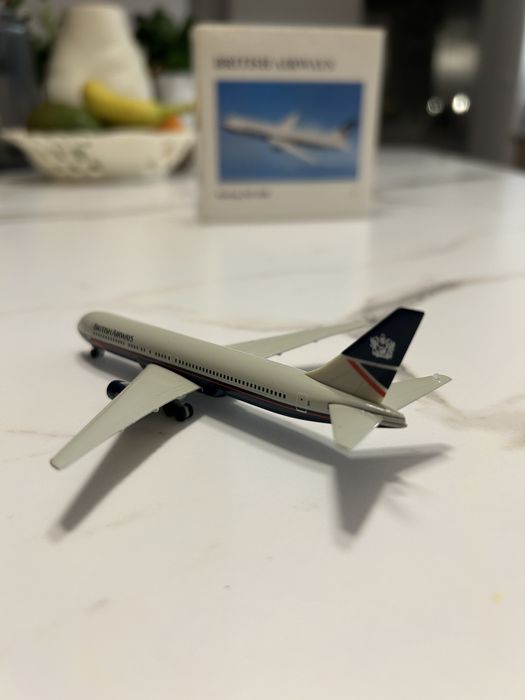 Model Boeing 767-300 Herpa