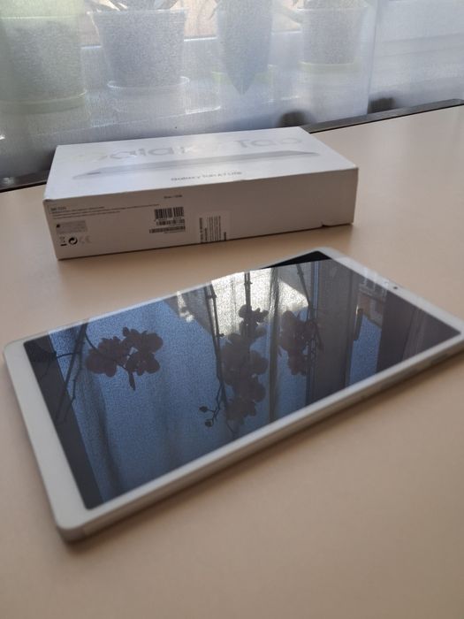 Samsung A7 LITE LTE 8,7 3GB 32GB SM - T225NZS