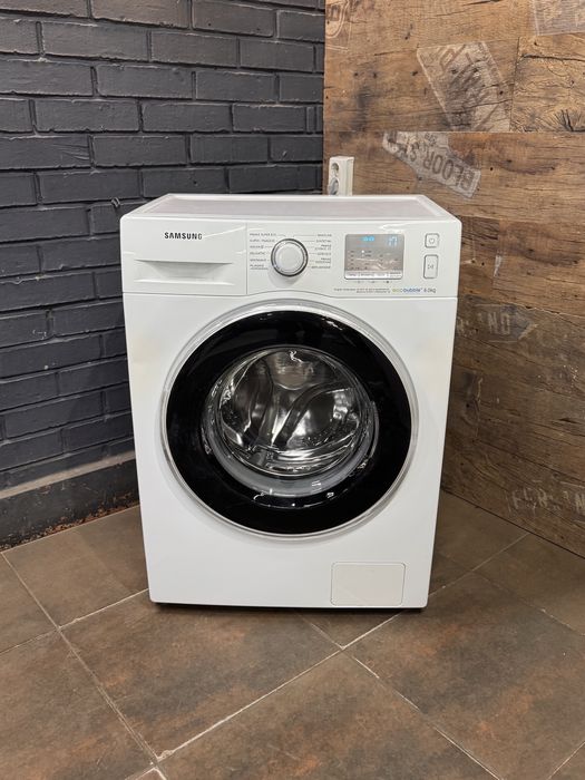 Пральна, стиральная машина Samsung WF60F4E3W2W/EO