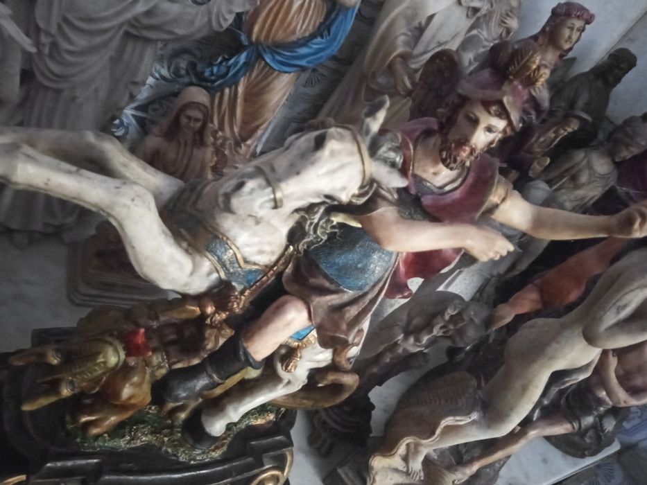 Espetácular figura marfinite