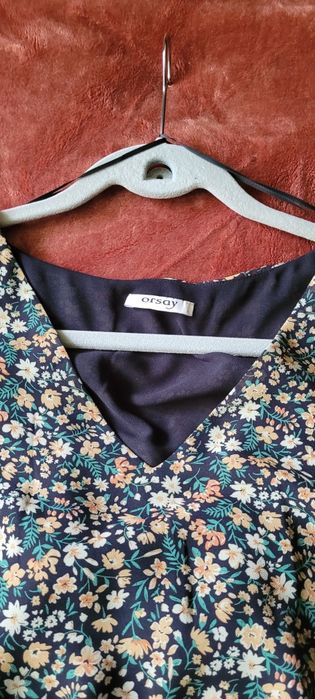 Sukienka maxi w kwiaty firmy Orsay