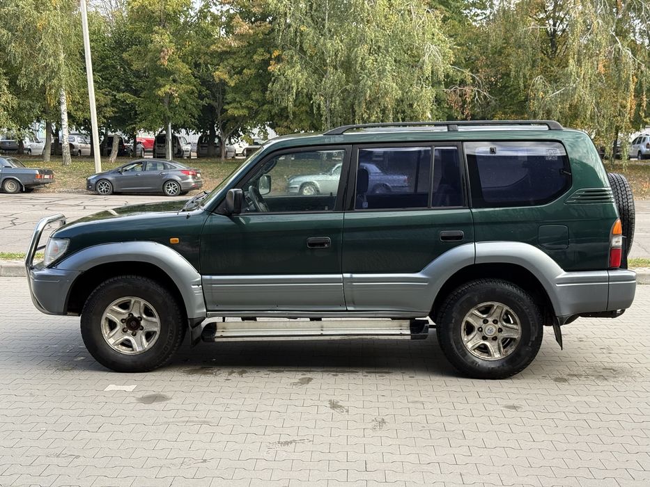 Продам Toyota Land Cruiser Prado 90