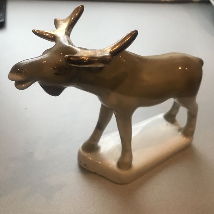 Статуэтка керамическая,олень.Пр-ства СССР.