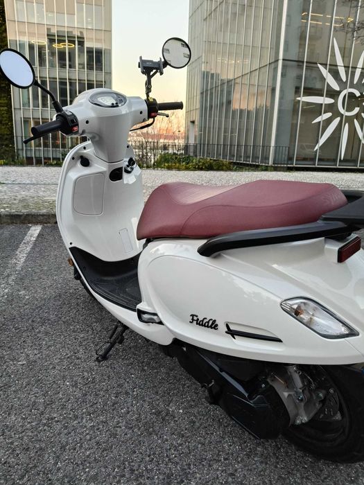 Scooter Sym Fiddle - como nova (dentro da garantia)