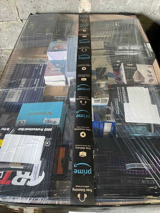 Палети з дорогим наповненям