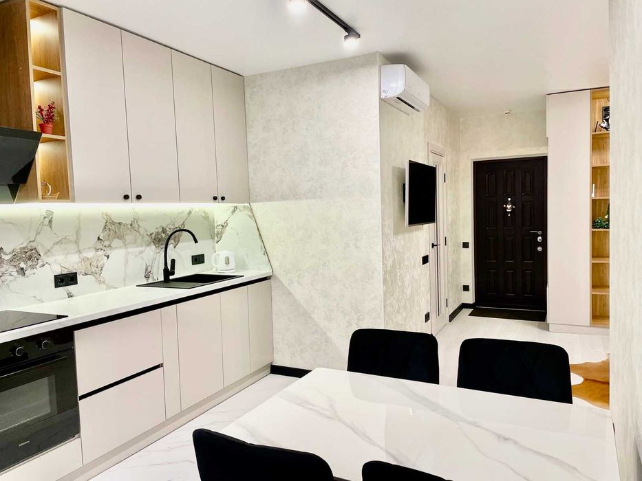 Подобово нова квартира в новобудові на Таїрово Кадор від власника