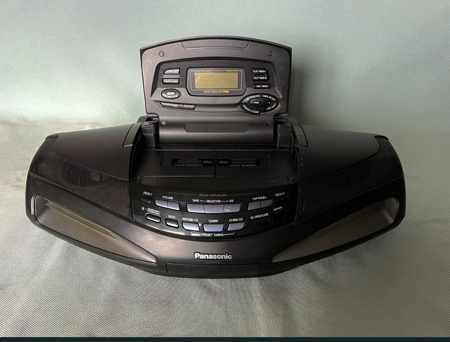 Магнитофон Panasonic
