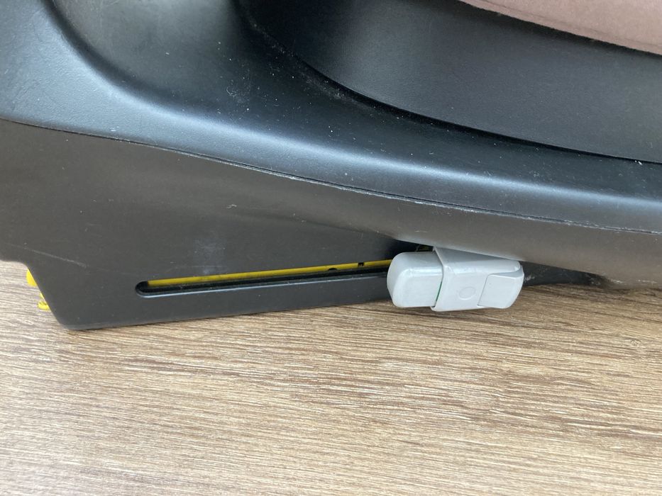 Cadeira Bébé Confort AxissFix rotativa