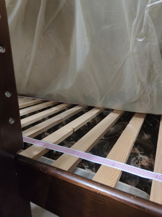 Продам двоярусне ліжко