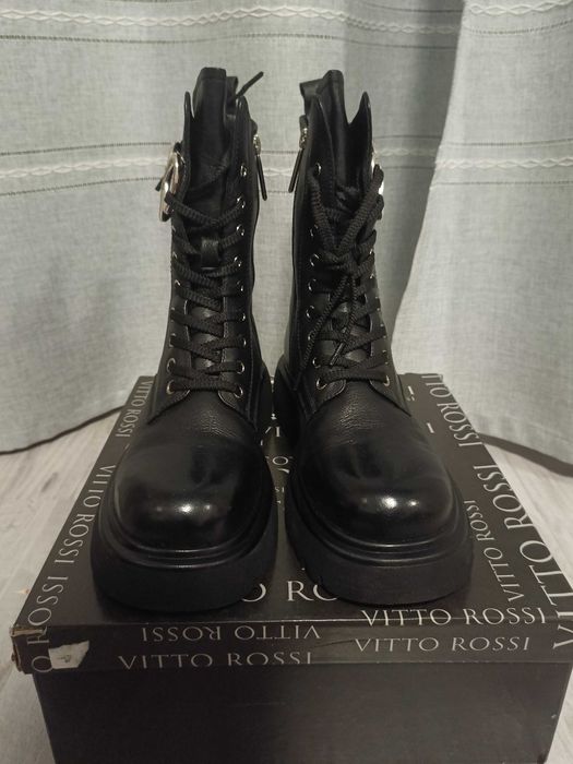 Жіночі чоботи/черевики Vitto Rossi