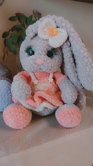Bonecas amigurumi feitos à mão.