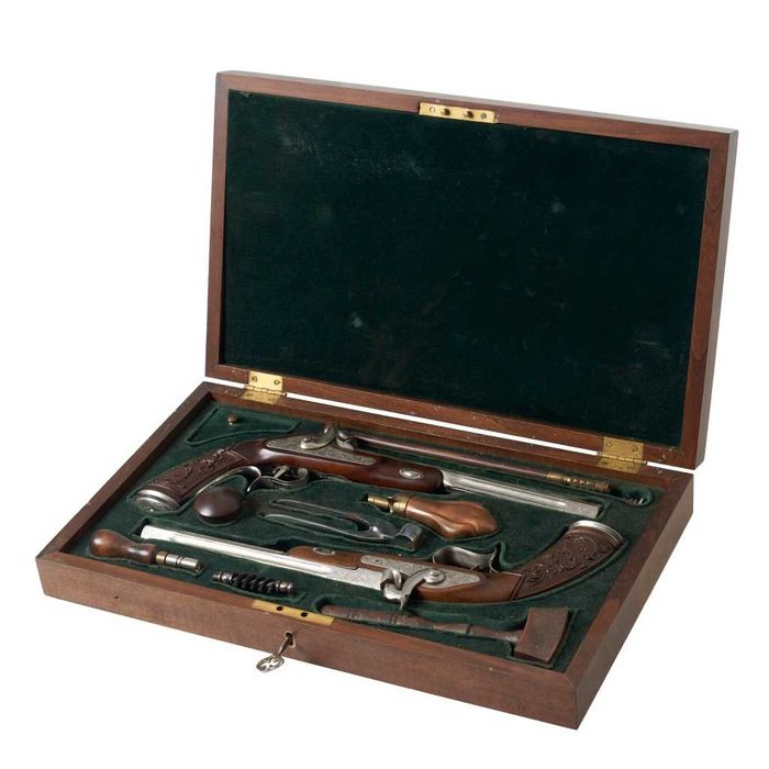 Par de Pistolas com Estojo