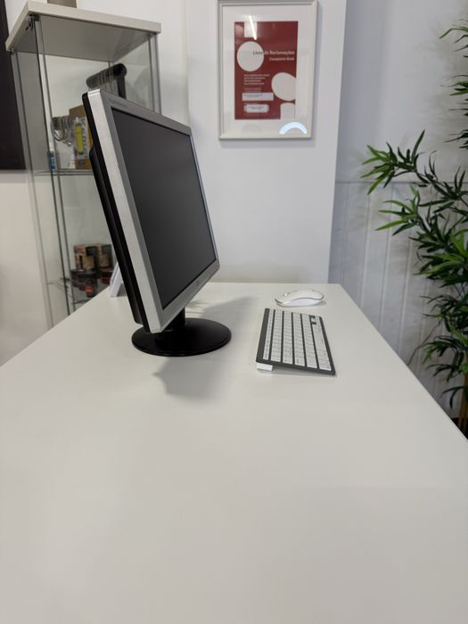 Vendo pc lenovo + monitor + rato e teclado