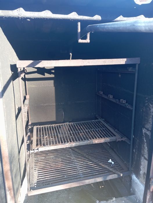 Drzwi, ramka, kosz od wędzarni