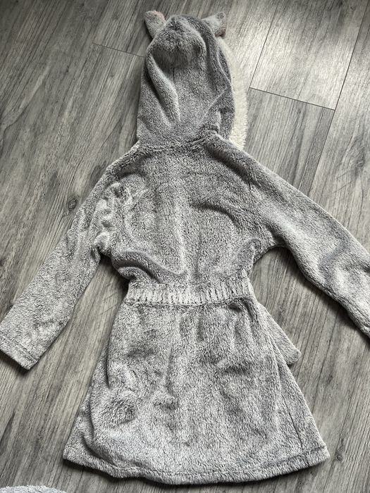 Piękny szary szlafrok hunkemöller 128/134 króliczek