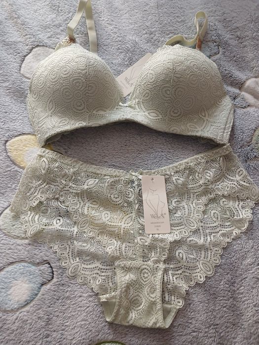 Новий комплект жіночої  білизни 90D