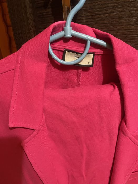 Продаю брендрвий костюм-Італія