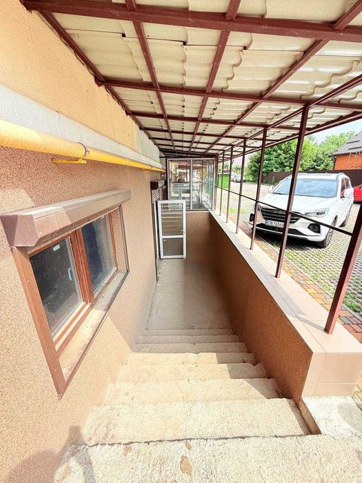 Продам нежитлове приміщення.Жк 7-я/ Сім'я.с.Щасливе.Офіс.Магазин.