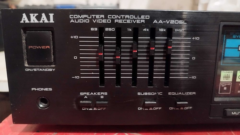 Amplituner Akai AA-V205L