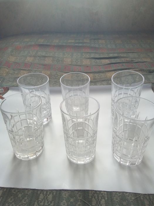 Продам стаканы хрустальные.