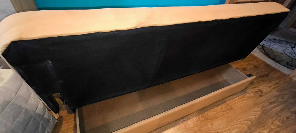 sprzedam wersalkę w dobrym stanie