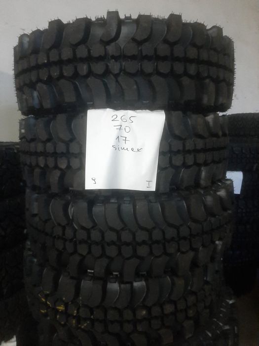 Продаються колеса до позашляховиків 225/75R15 наварка 2022р з Польщі