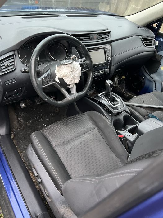 Nissan rogue t32 торпедо с подушкой