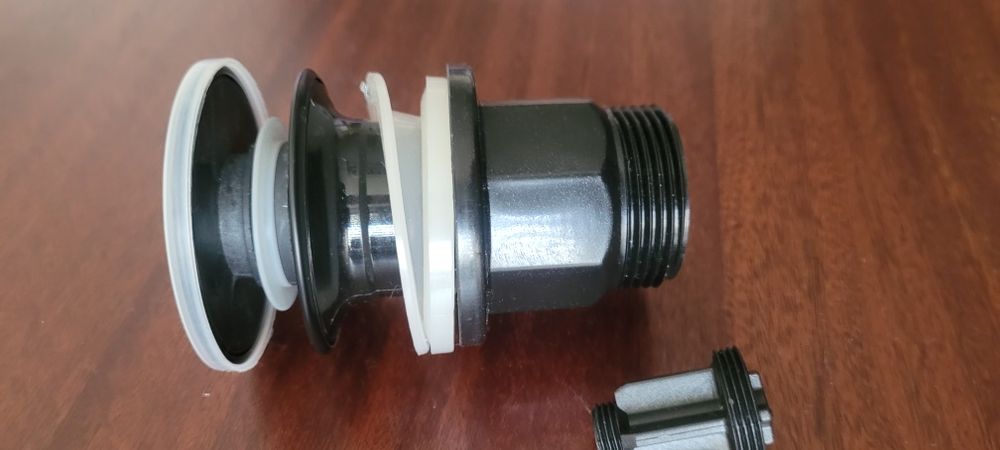 Zawór korek odpływu automatyczny wciskowy