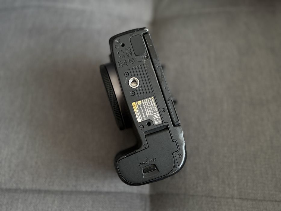 Canon Eos R 220k
