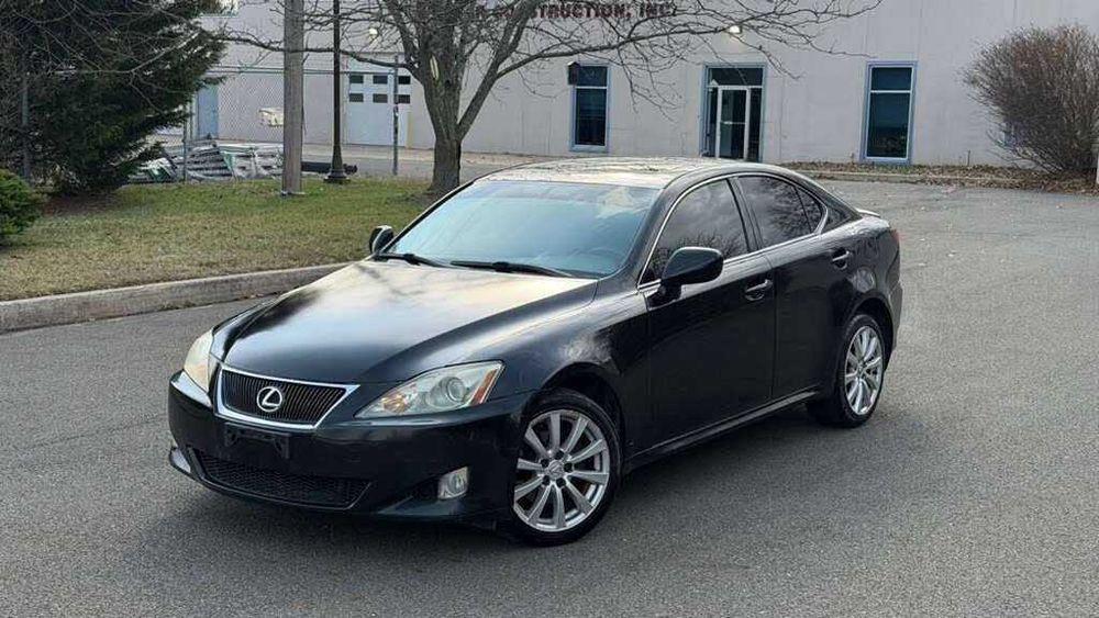 Lexus IS 250      2015