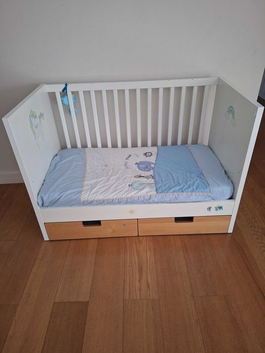 Berço Ikea com arrumação e colchão