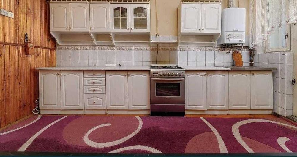 Продаж 2-х кімнатної квартири по вул. Донецька. Ближній центр!