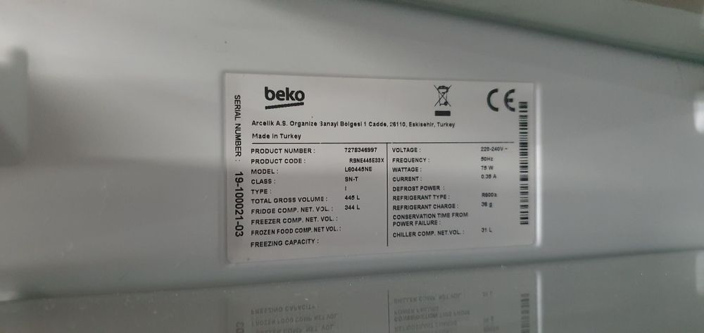 Frigorífico No frost aço inoxidável Beko  ( c/novo )