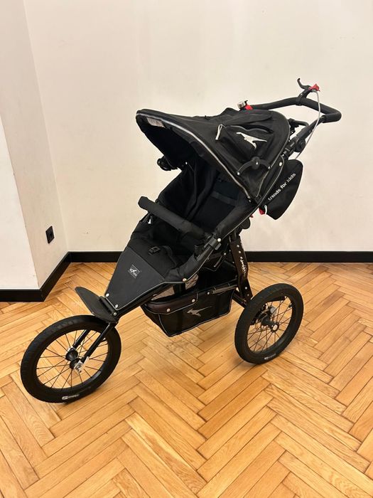 Wózek biegowy TFK joggster III komplet czarny. Od 0 do 5 lat